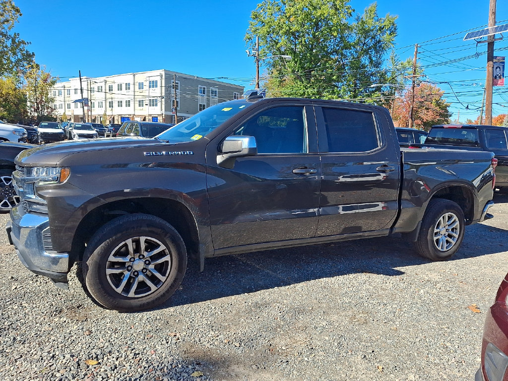 Used 2021 Chevrolet Silverado 1500 LT AWD/4WD image 4