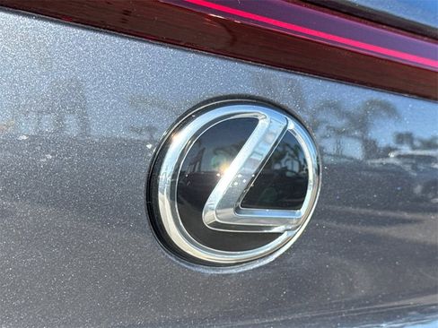 Used 2023 Lexus UX 250h FWD image 11