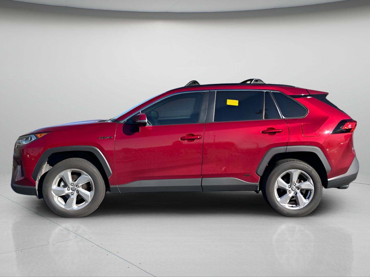 Used 2021 Toyota RAV4 XLE Premium AWD/4WD image 14