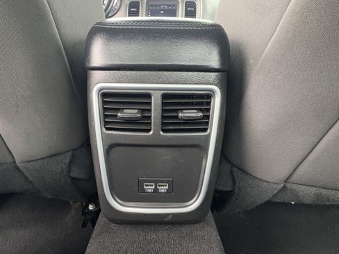 Certified 2022 Dodge Charger SXT image 33