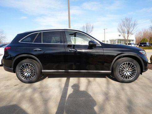 Used 2026 Mercedes-Benz GLC 300 4MATIC image 9