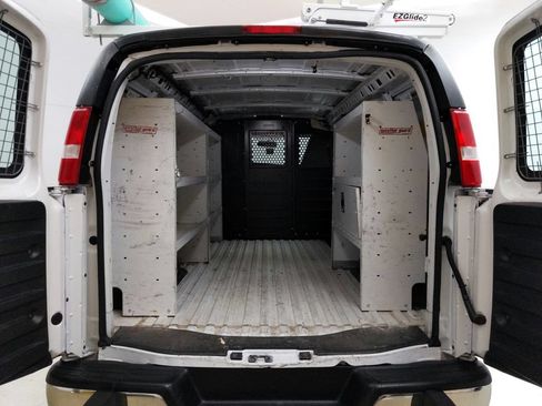 Used 2020 GMC Savana 2500 w/ Driver Convenience Package RWD image 29
