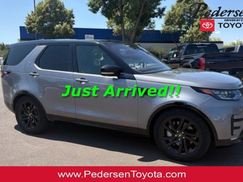 Used 2020 Land Rover Discovery Landmark AWD/4WD image 1