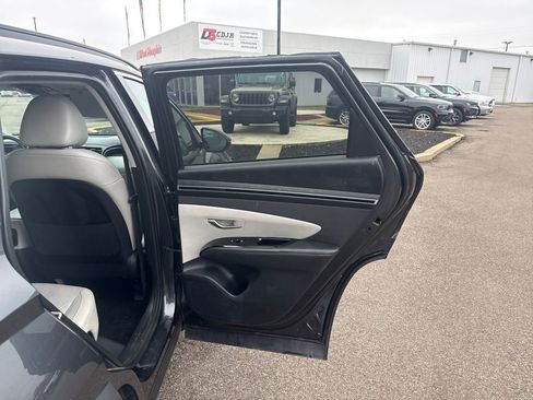 Used 2022 Hyundai Tucson Limited image 17