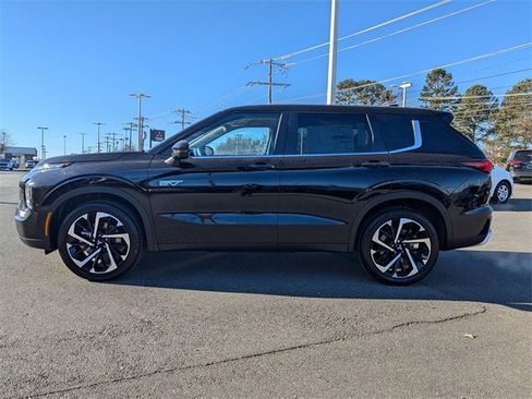 New 2025 Mitsubishi Outlander SE image 6