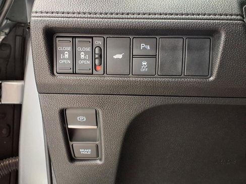 Used 2025 Honda Odyssey Touring image 24