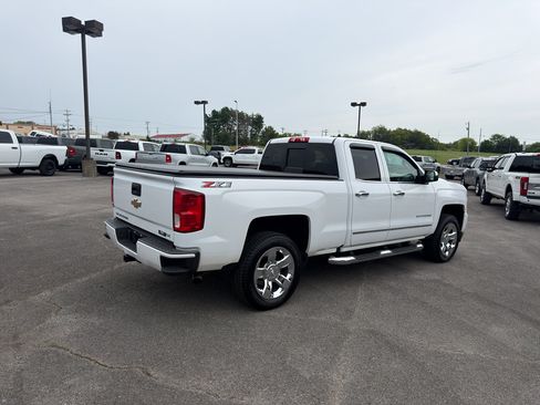 Used 2018 Chevrolet Silverado 1500 LTZ Z71 w/ LTZ Plus Package AWD/4WD image 5