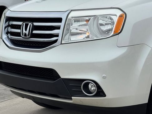 Used 2014 Honda Pilot Touring image 3