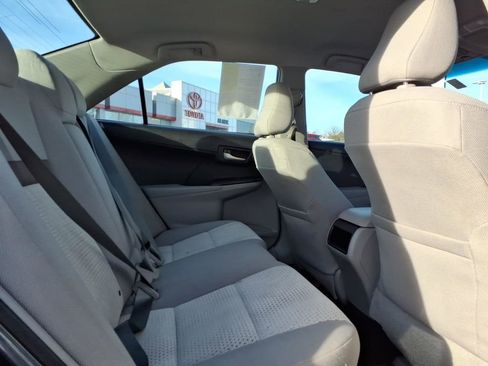 Used 2013 Toyota Camry LE image 12