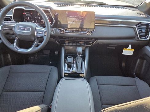 New 2026 GMC Canyon Elevation w/ Convenience Package image 12