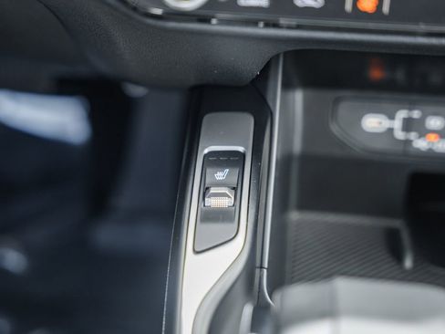 Used 2024 Kia Sorento S image 24