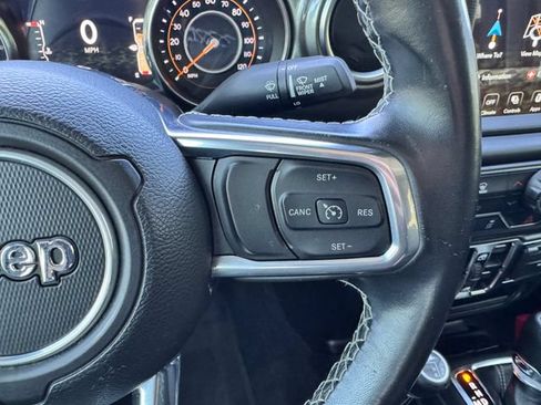 Used 2021 Jeep Gladiator Overland AWD/4WD image 16
