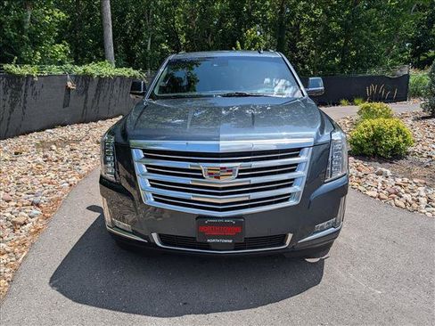 Used 2020 Cadillac Escalade Platinum AWD/4WD image 8