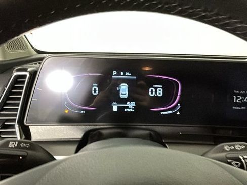 Used 2023 Kia Sportage EX FWD image 17