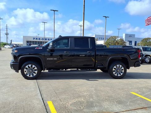 Used 2026 Chevrolet Silverado 2500 Custom w/ Custom Value Package AWD/4WD image 3
