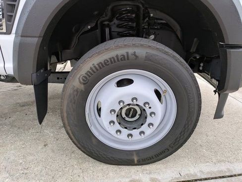 Certified 2024 Ford F550 4x4 Regular Cab Super Duty image 12