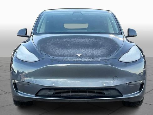 Used 2022 Tesla Model Y Long Range image 5