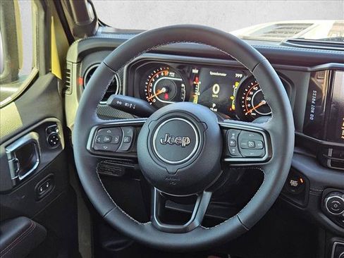 New 2025 Jeep Gladiator Rubicon AWD/4WD image 11