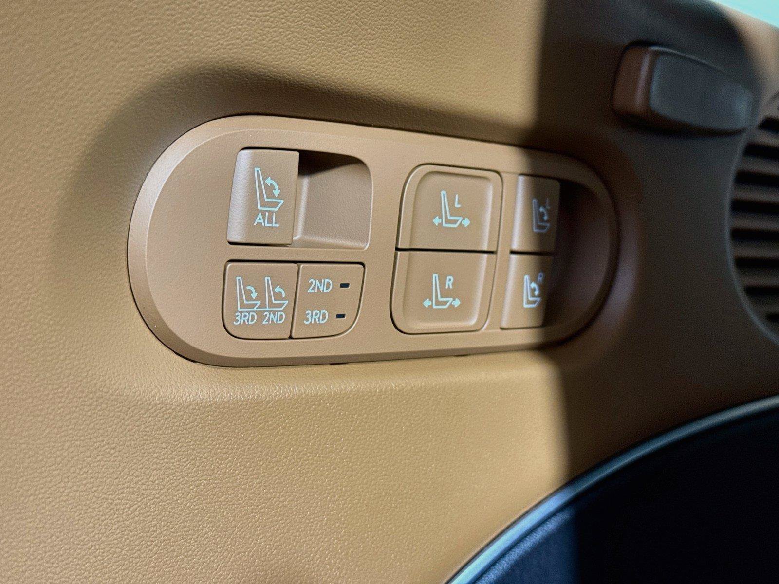 Used 2026 Hyundai Palisade Calligraphy FWD image 38