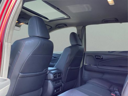 Used 2025 Honda Passport Black Edition image 18