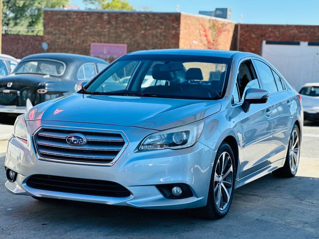 Used 2016 Subaru Legacy 2.5i Limited AWD/4WD image 3