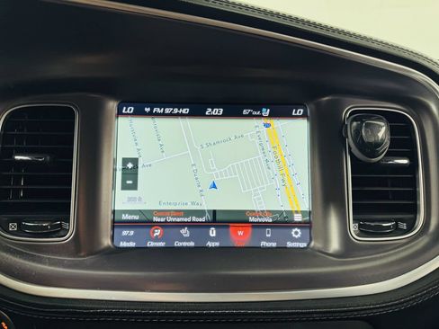 Used 2020 Dodge Charger Scat Pack RWD image 18