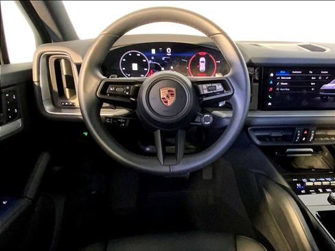 Certified 2026 Porsche Cayenne AWD/4WD image 13