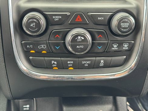 Used 2016 Dodge Durango R/T w/ Blacktop Package image 32