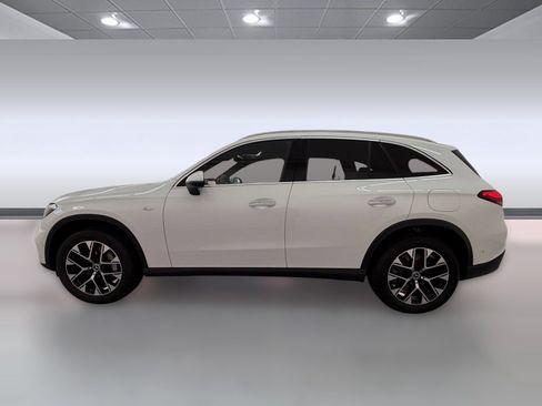 Certified 2025 Mercedes-Benz GLC 350e 4MATIC image 2
