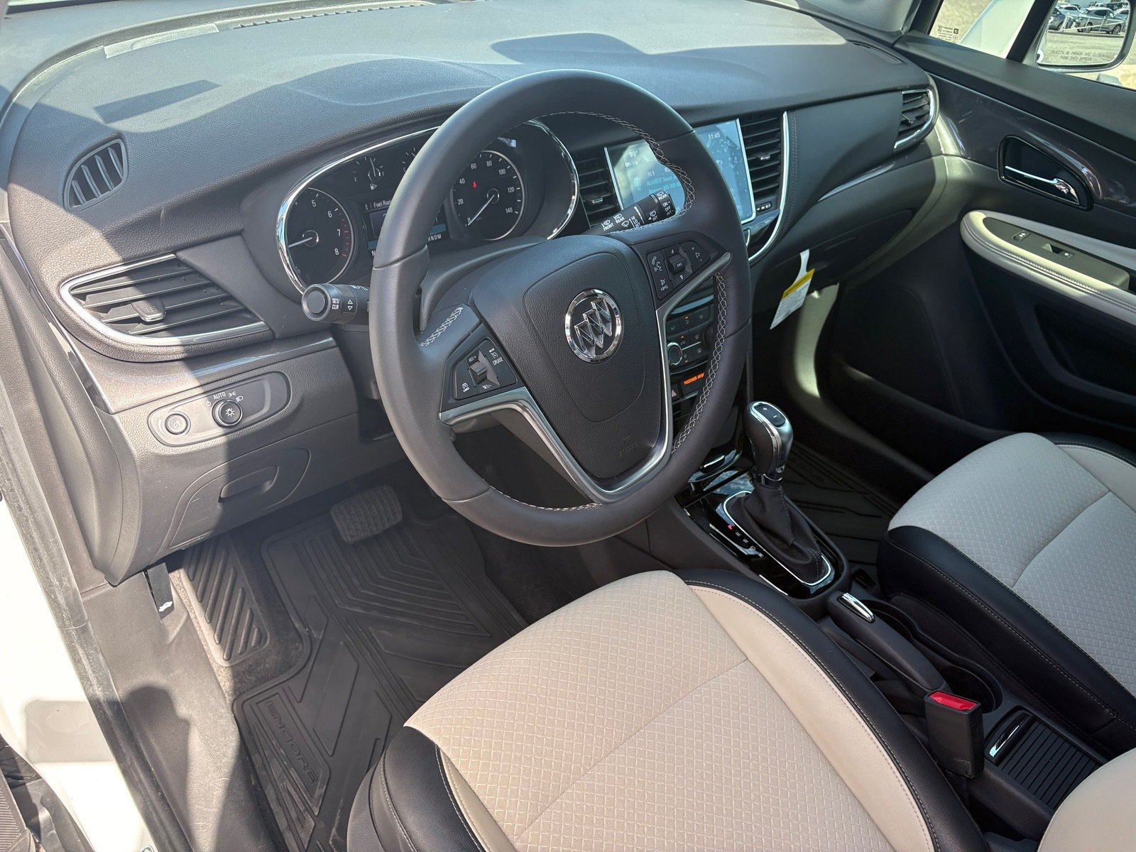 Used 2020 Buick Encore Preferred w/ Safety Package FWD image 16