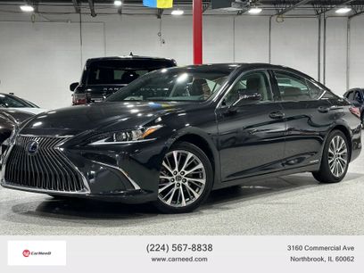 Used 2020 Lexus ES 300h w/ Premium Package