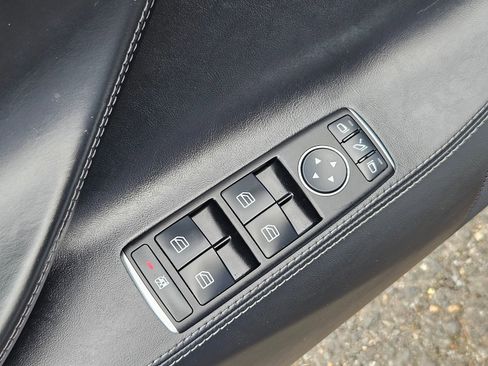 Used 2016 Tesla Model S 70D image 10