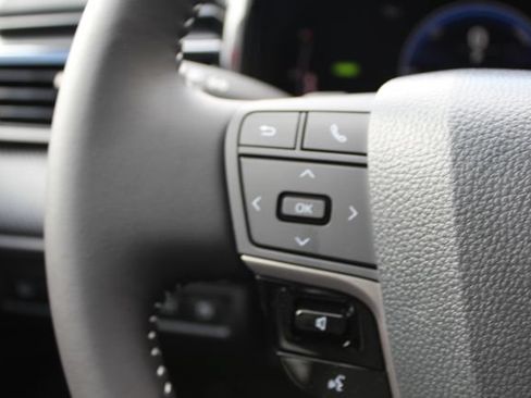 Certified 2026 Toyota Camry SE FWD image 29