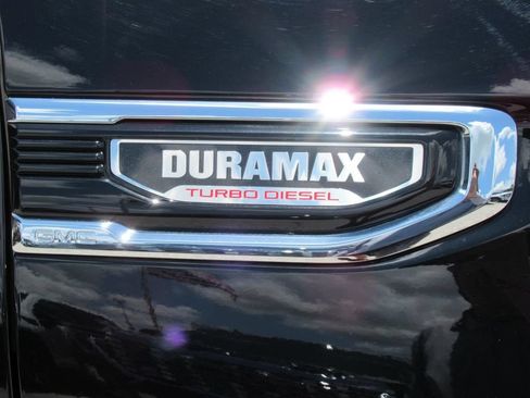 Used 2023 GMC Sierra 1500 SLT w/ SLT Premium Package AWD/4WD image 36