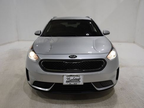 Used 2018 Kia Niro LX FWD image 2