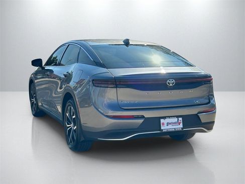 Used 2024 Toyota Crown XLE image 7