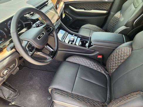 New 2026 Jeep Grand Cherokee L Summit w/ Obsidian Package AWD/4WD image 12