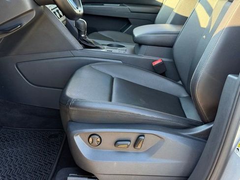 Used 2018 Volkswagen Atlas SE FWD image 16