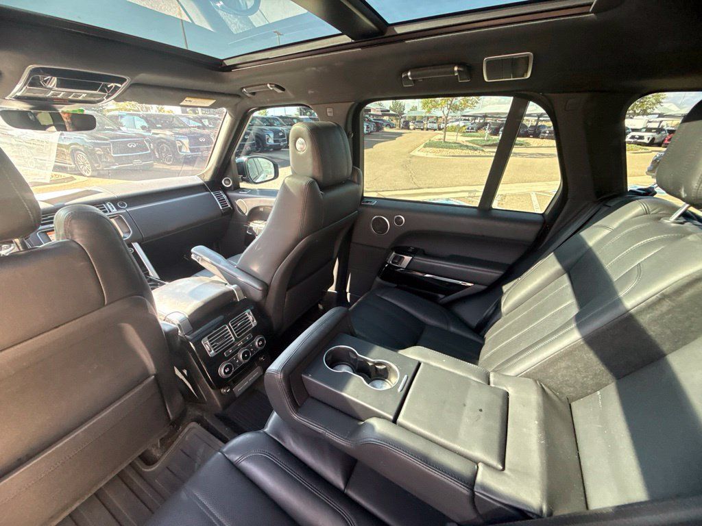 Used 2017 Land Rover Range Rover HSE AWD/4WD image 36