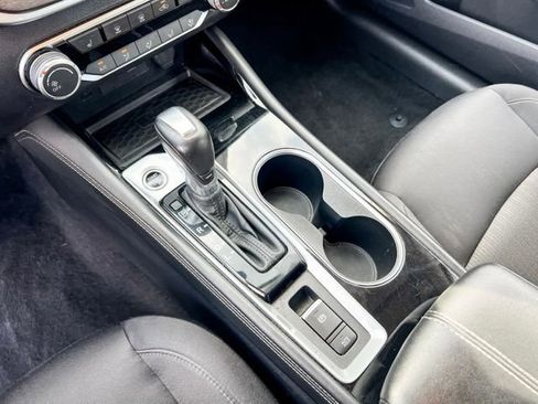 Used 2024 Nissan Altima 2.5 SV w/ SV Premium Package image 23