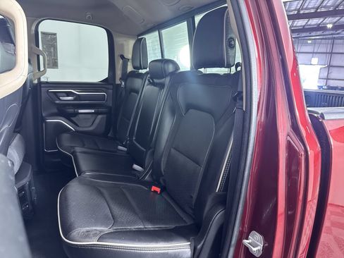 Used 2019 RAM 1500 Laramie AWD/4WD image 22