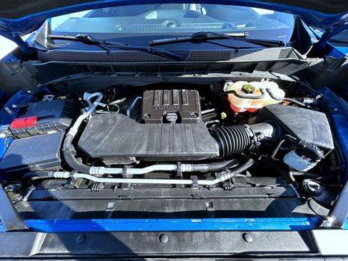 Certified 2023 Chevrolet Silverado 1500 Custom image 24