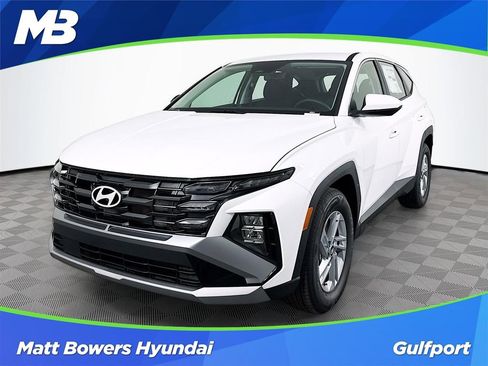 New 2026 Hyundai Tucson SE image 1