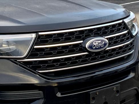 Used 2020 Ford Explorer XLT w/ Comfort Package AWD/4WD image 26