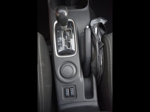 Used 2016 Mitsubishi Outlander SE FWD image 11