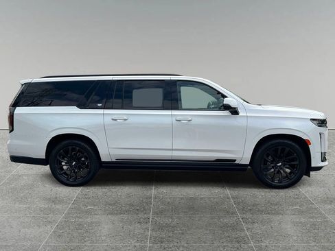 Used 2023 Cadillac Escalade ESV Sport Platinum w/ LPO, ONYX Package AWD/4WD image 6