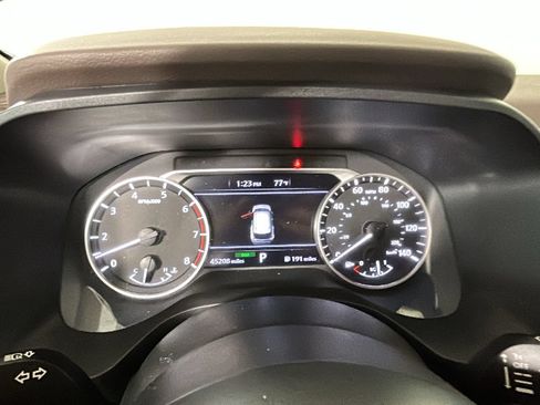 Used 2023 Nissan Rogue S AWD/4WD image 21