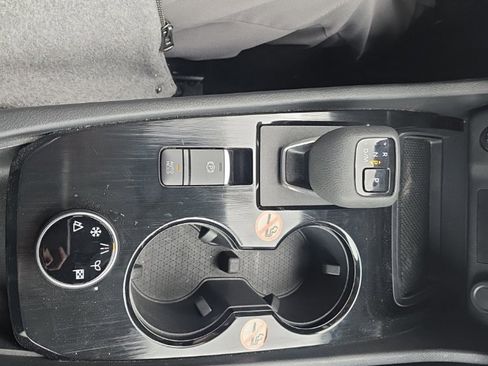 Certified 2024 Nissan Rogue S image 26