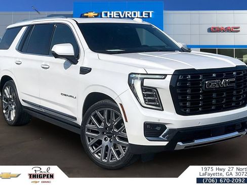 Used 2025 GMC Yukon Denali Ultimate AWD/4WD image 1