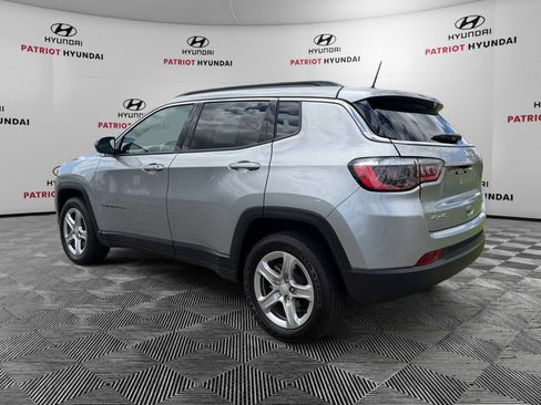 Used 2024 Jeep Compass Latitude AWD/4WD image 5